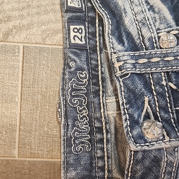 Miss Me brand Capri jeans - Picture 7 of 13
